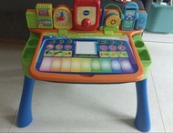 VTech 多功能學習桌