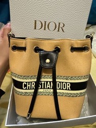 🈹DIOR水桶化妝袋收納包