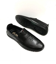 Giày lười nam da bò cao cấp..đế cao su dẻo..mã LC01..size từ 37-42..bảo hành 12 tháng