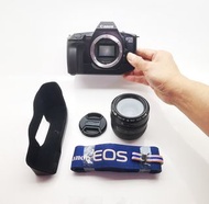 CANON EOS 650 單鏡反光菲林相機CANON ZOOM LENS                                     (MADE IN JAPAN) EF35-70mm f3.5-5.6 (全金屬鏡頭）全自動對焦單鏡反光菲林相機 街拍隨身 Point &amp; Shoot                                   專業風格之選可切換CANON EF卡口不同焦距鏡頭全自動對焦35mm單鏡反光菲林相機 (發佈時間: 1987-1989年)