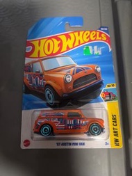 【BMW Mini Cooper】全新風火輪寶馬橙色“Mini”玩具貨車模型車 hotwheels orange color bmw Austin mini cooper van toys car