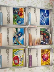 Pokemon Card 大量deck料玻璃喇叭 探險家的嚮導 莓榴果 鬼之假面 水蓮的照顧 捕蟲組合 丹瑜 夜間擔架 祭典會場 阿克羅瑪的執著 大地之容器 烏栗 高科技雷達 超級能量回收 噴射能量 