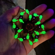 Robot Spinner Glow In The Dark 夜光指尖陀螺 Luminous Gasing