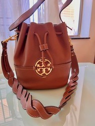 Tory Burch 棕色水桶包