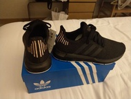 Adidas swift run black 新 黑 金