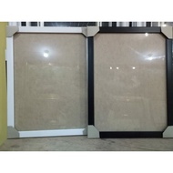 Photo frame size 30x50cm, uses glass, frame width 2cm