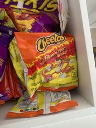Cheetos flamin hot in size s have 20 packs