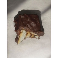 KEK BATIK CRUNCHY- KEK BATIK MAGNUM