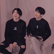 BTS t-shirt BT21 t-shirt namjoon t-shirt RM BTS t-shirt BTS clothes dynamite BTS bracelet v BTS taeh