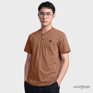 GALLOP : เสื้อยืดคอกระดุม T-SHIRT (Henley neck) รุ่น GT9151 สี Brick Brown-น้ำตาลอิฐ / ราคาปรกติ 99
