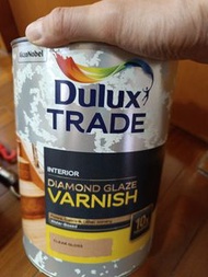 Dulux Trade Diamond Glaze 清漆