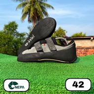 Nepa Evol-01N 42 rock climbing shoes