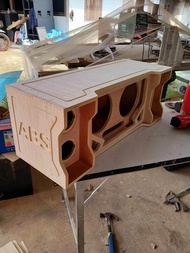 ตู้ลำโพงเสียงกลาง8นิ้วแหลมทวิตเตอร์4นิ้ว4x2ไม้MDFหนา12มม.