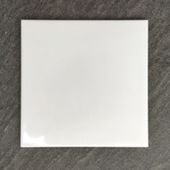 Keramik Backsplash Dinding 20x20 Merk Signature Keramik Putih Glossy