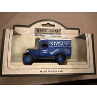 Lledo 1928 Chevrolet Van Nivea Cream LOT2C5910#5910