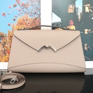 Moynat 莫奈 Gabrielle clutch carat calf 手拿包斜挎包 斑鳩灰 銀扣