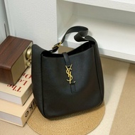 🏷YSL．LE 5 À 7 Hobo Small 腋下包