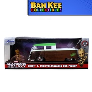 Jada Toys 1:24 Hollywood Rides 1962 Volkswagen Bus W/ Groot Figure (Die Cast Car)