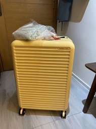 Samsonite luggage brand new 新秀麗全新行李箱