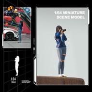 KOZEEY 1/64 Diorama Figure Painted Character Photographer for Micro Landscape