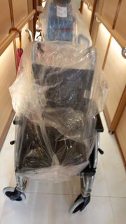 傾斜式高背輪椅