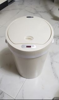 (睇片 Watch Video) 98% new 24 (D) x 36 (H) cm 16升智能感應自動開關電動垃圾桶 16L Electrical Automatic Garbage Disposal Rubbish Bin with Sensor