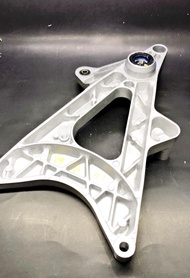 สวิงอาร์ม ข้างขวา แท้ศูนย์ฮอนด้า (ราคา/1ชิ้น) PCX150 52100-K35-V00