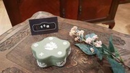 【卡卡頌 歐洲跳蚤市場/歐洲古董 】英國老件_Wedgwood Jasper 瑋緻活 橄欖綠碧玉 瓷珠寶盒p1365