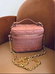 99% new Dior Travel Vanity Bag 化妝袋