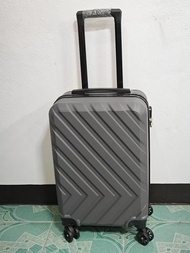 กระเป๋าล้อลาก SW-001 / SW-002 ABS/PC100% คุณภาพดีเยี่ยม สามารถขึ้นเครื่องได้