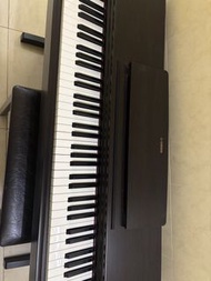 Yamaha ydp143 digital piano with bench