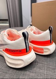 Nike Invincible 3 男裝 白紅