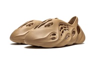 didas Mens Yeezy Foam Runner GW3354