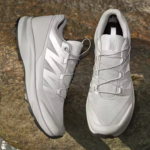 Comfortable Men's Hiking Shoes Light Fashion Casual Sports Shoes Breathable Mesh Sneakers Outdoor Ma