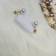 giwang tusuk mutiara shell putih rangka titanium