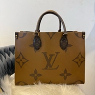 LV On The Go MM 托特包