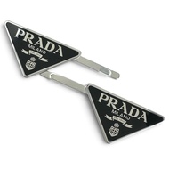 成色極佳 ▲PRADA 1IF051 金屬三角形Logo髮夾，兩件套，黑色和銀色，義大利製造，女士款，附包裝盒