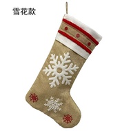 ถุงน่องคริสต์มาสกวางเรนเดียร์เกล็ดหิมะตุ๊กตาหิมะซานต้ากวางเรนเดียร์ขนาดใหญ่ถุงเท้าคริสต์มาส AA สำหรับตกแต่งเตาผิงในบ้าน