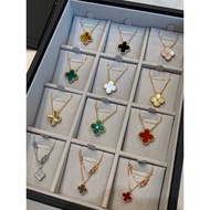 Van Cleef & Arpels Natural Mother-of-Pearl Four-Leaf Clover Medium mini mini Necklace with Diamond S