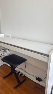 Roland Digital Piano F-140R White with Stool and Pedals 電子鋼琴