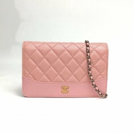 CHANEL GABRIELLE流浪WOC粉色牛皮27開金扣肩背包