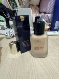 Estee Lauder double wear粉底