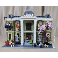 Lego Icons 10326 Natural History Museum