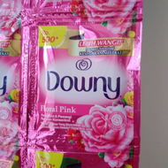 Downy Renceng Floral Pink 11 Ml - Downy Renceng 500an downy pink 1 renceng