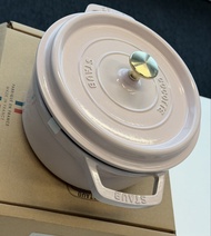 Staub Cocotte 22cm 2.60L Sorbet Rose只用了1 次