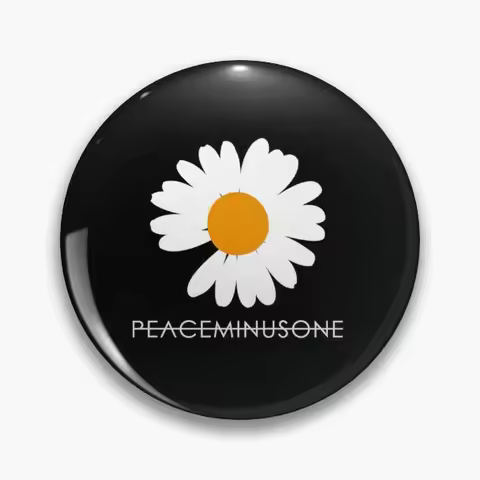 G Dragon Pmo Daisy Soft Button Pin Cartoon Jewelry Women Fashion Metal Brooch Creative Clothes Badge