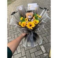 Premium graduation doll flower bouquet - flower bouquet - graduation bouquet - graduation bouquet
