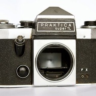 Praktica super TL film SLR body M42 mount 35mm GDR Germany