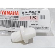 PLUG, OIL CAP FOR YAMAHA MIO XEON RC GT NMAX AEROX LEXI SOUL GT ORIGINAL YGP /5LW-E5363-00