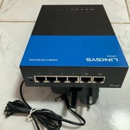 Linksys Gigabit VPN Router (LRT214)